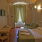 Giampy Guest House